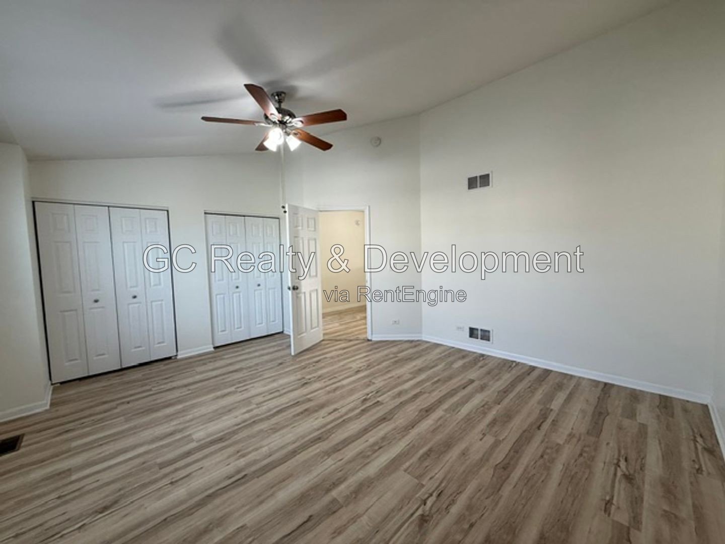 *** 2BR - 2BA / OPEN CONCEPT / ATTACHED GARAGE / PET FRIENDLY / CENTRAL AC / SS APPLIANCES / IN-UNIT LAUNDRY *** property image