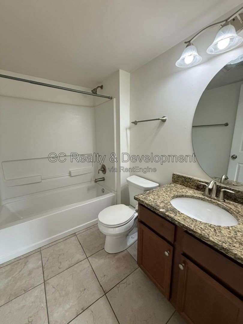 *** 2BR - 2BA / OPEN CONCEPT / ATTACHED GARAGE / PET FRIENDLY / CENTRAL AC / SS APPLIANCES / IN-UNIT LAUNDRY *** property image