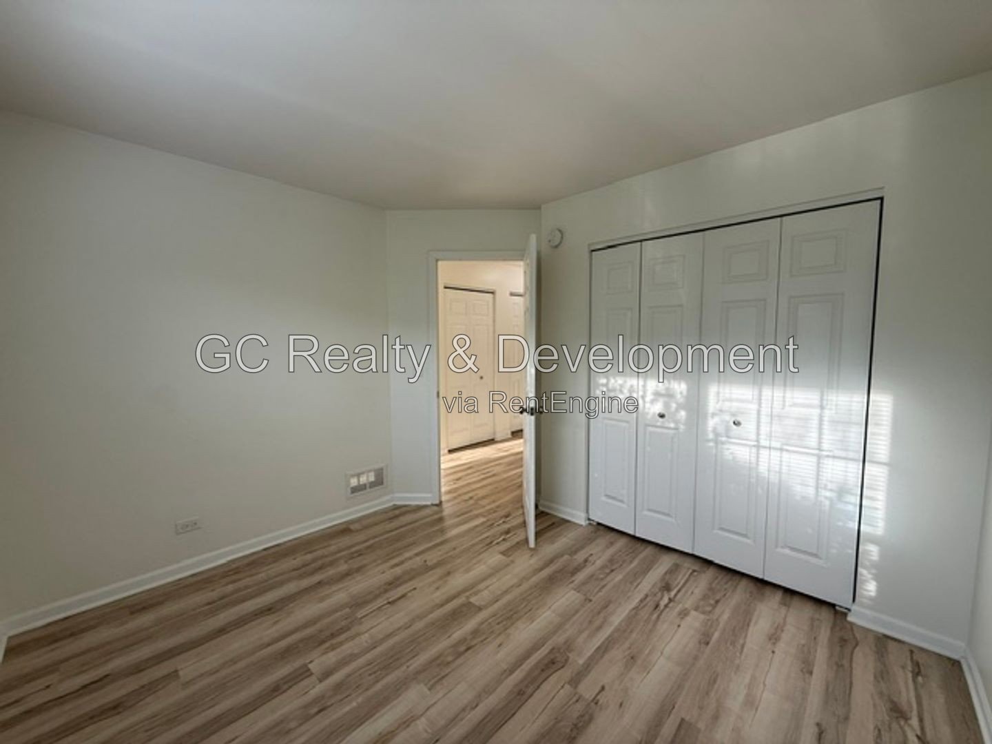 *** 2BR - 2BA / OPEN CONCEPT / ATTACHED GARAGE / PET FRIENDLY / CENTRAL AC / SS APPLIANCES / IN-UNIT LAUNDRY *** property image