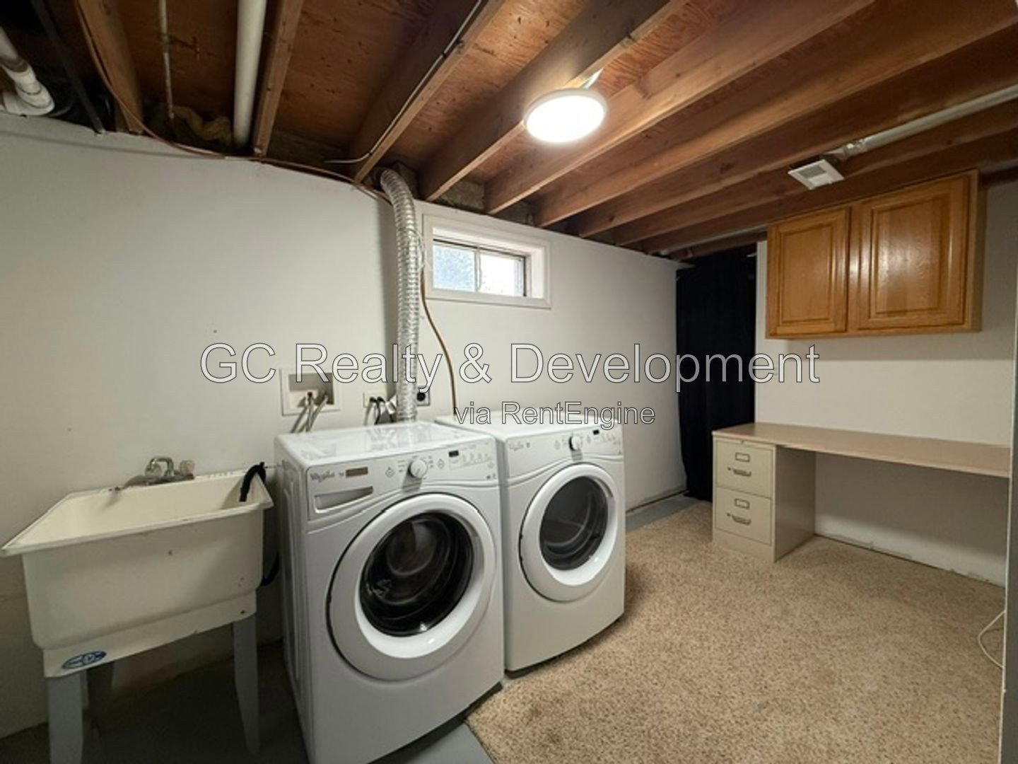 *** 2BR - 2BA / IN-UNIT LAUNDRY / ATTACHED GARAGE / SS APPLIANCES / DOG-FRIENDLY *** property image