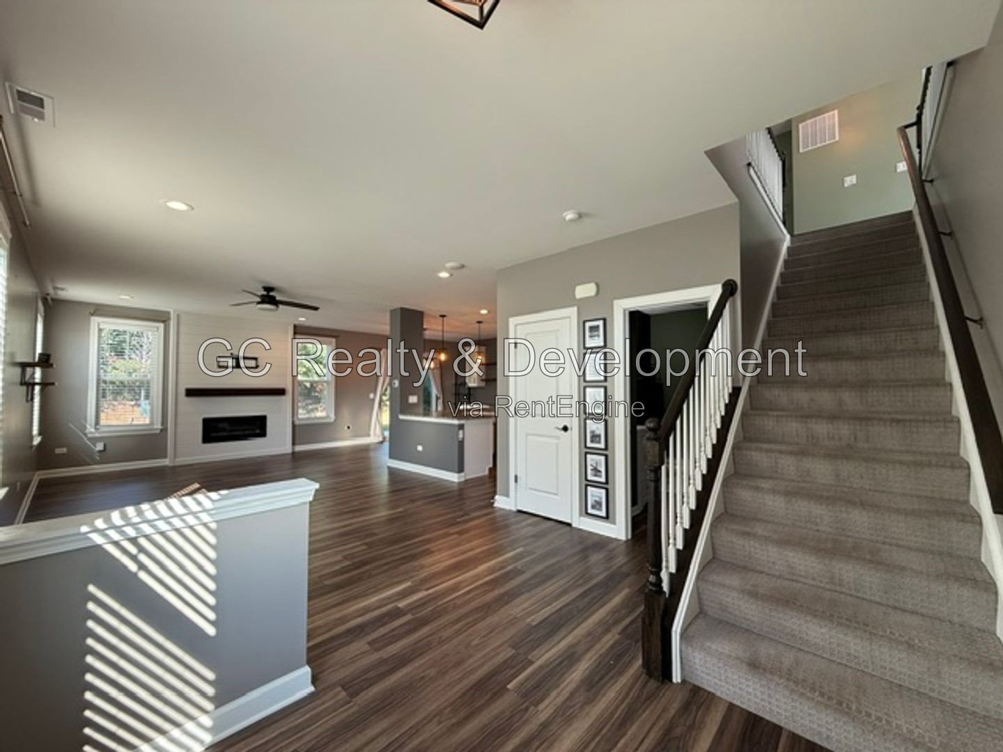 *** LEASE TODAY – SEPTEMBER FREE! / 2 BED-2.5 BTH / END UNIT / NEWER CONSTUCTION / PET FRIENDLY / 2 CAR GARAGE / HUGE LOFT OR OFFICE*** property image