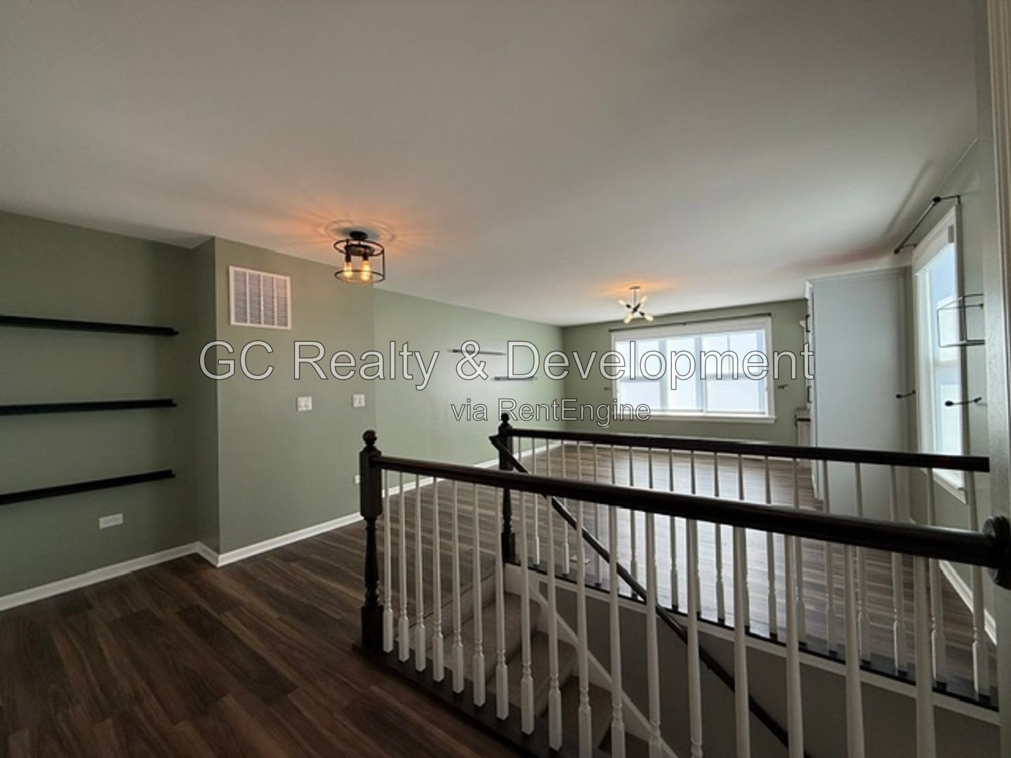 *** LEASE TODAY – SEPTEMBER FREE! / 2 BED-2.5 BTH / END UNIT / NEWER CONSTUCTION / PET FRIENDLY / 2 CAR GARAGE / HUGE LOFT OR OFFICE*** property image