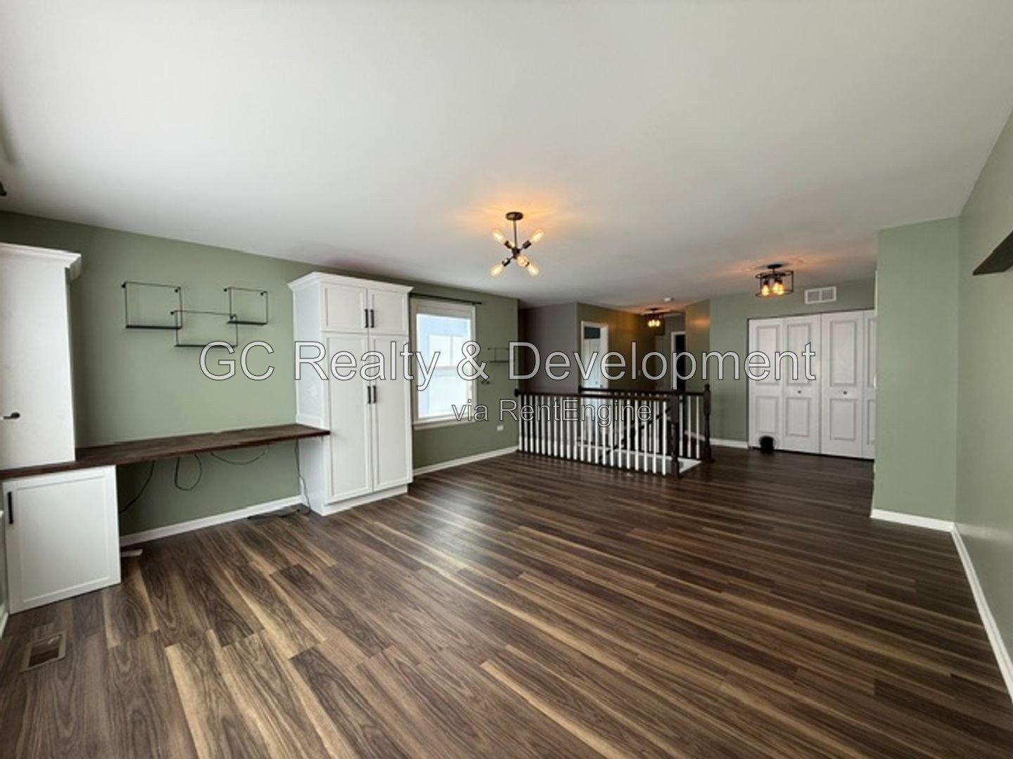 *** LEASE TODAY – SEPTEMBER FREE! / 2 BED-2.5 BTH / END UNIT / NEWER CONSTUCTION / PET FRIENDLY / 2 CAR GARAGE / HUGE LOFT OR OFFICE*** property image