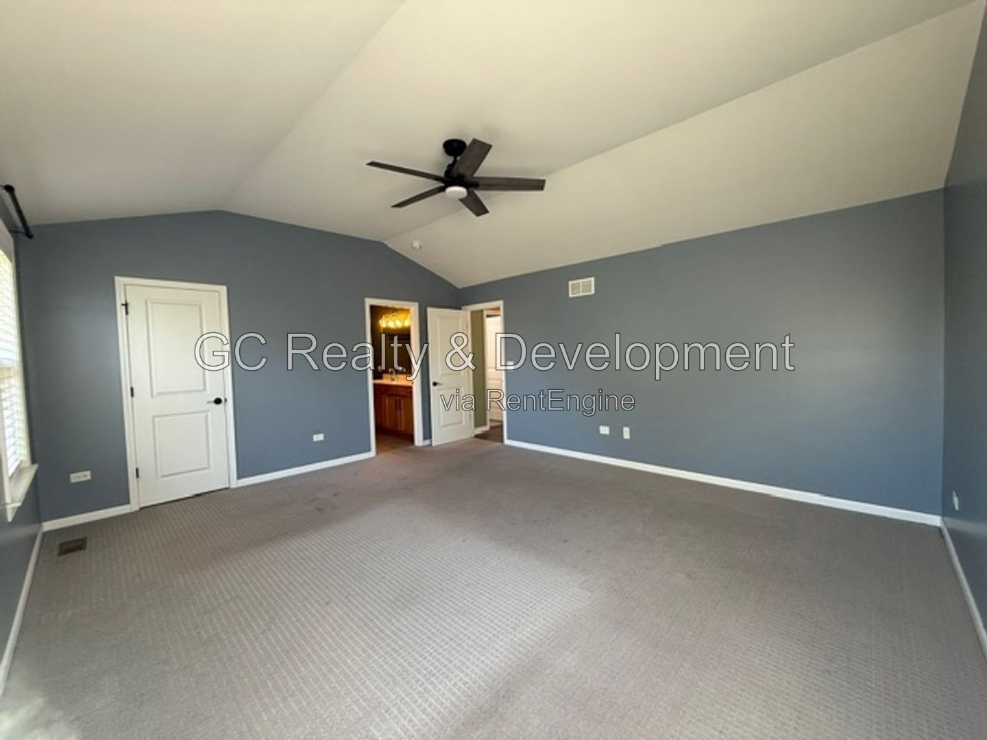 *** LEASE TODAY – SEPTEMBER FREE! / 2 BED-2.5 BTH / END UNIT / NEWER CONSTUCTION / PET FRIENDLY / 2 CAR GARAGE / HUGE LOFT OR OFFICE*** property image