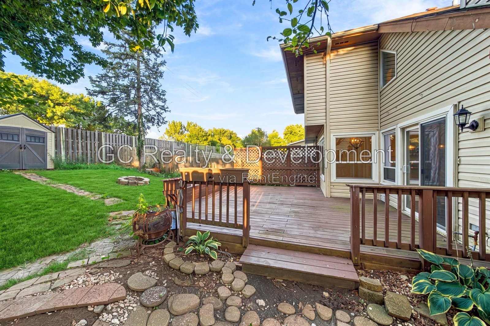 *** 2BR - 1.5BA / CENTRAL AIR / ATTACHED GARAGE / IN-UNIT LAUNDRY / SS APPLIANCES / PET FRIENDLY *** property image
