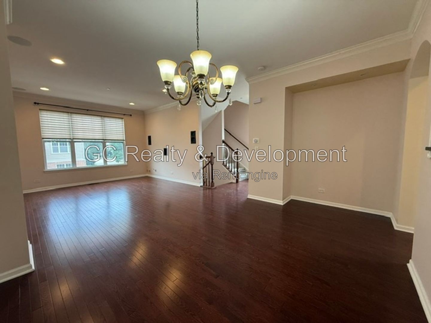 *** LEXINGTON PARK / UPGRADED 2000+ SF 3BR-2.5BA / 2-CAR GARAGE & EV CHARGER / PET FRIENDLY *** property image