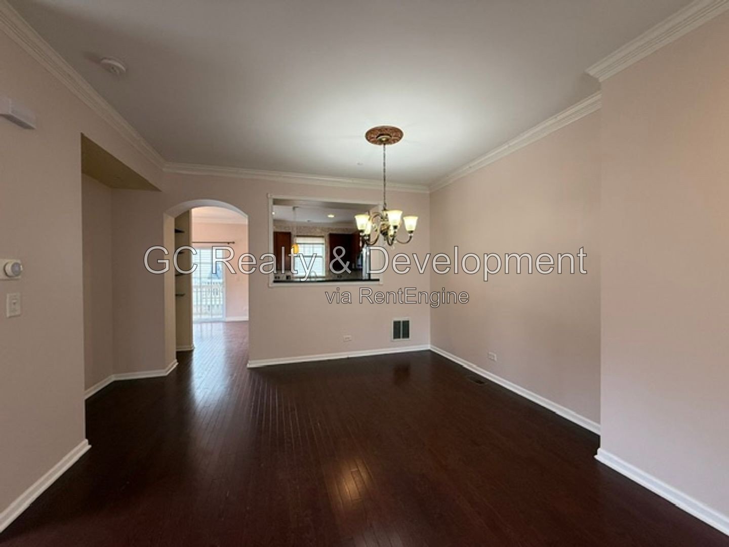 *** LEXINGTON PARK / UPGRADED 2000+ SF 3BR-2.5BA / 2-CAR GARAGE & EV CHARGER / PET FRIENDLY *** property image