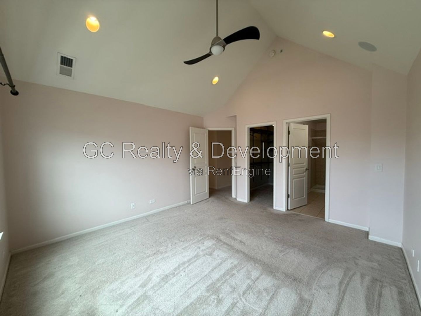 *** LEXINGTON PARK / UPGRADED 2000+ SF 3BR-2.5BA / 2-CAR GARAGE & EV CHARGER / PET FRIENDLY *** property image
