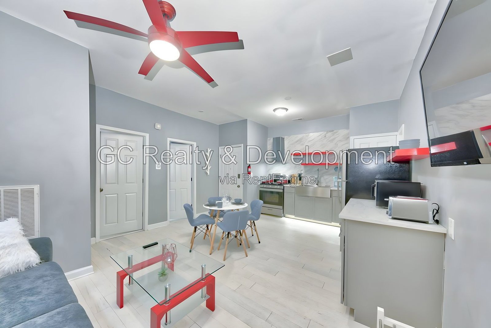 *** 1 MONTH FREE / 2 BDRM / FREE LAUNDRY ON SITE / PET FRIENDLY / COMMUTER FRIENDLY *** property image