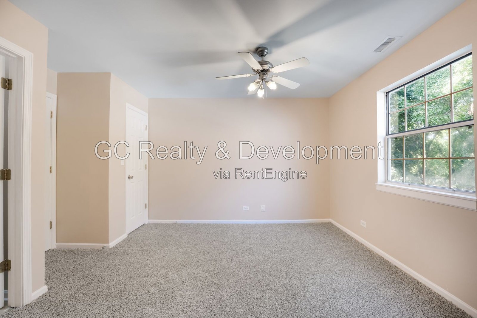 *** 2BR - 2BA / CENTRAL AC / IN-UNIT LAUNDRY / ATTACHED GARAGE / STORAGE / SHOPPING NEARBY *** property image