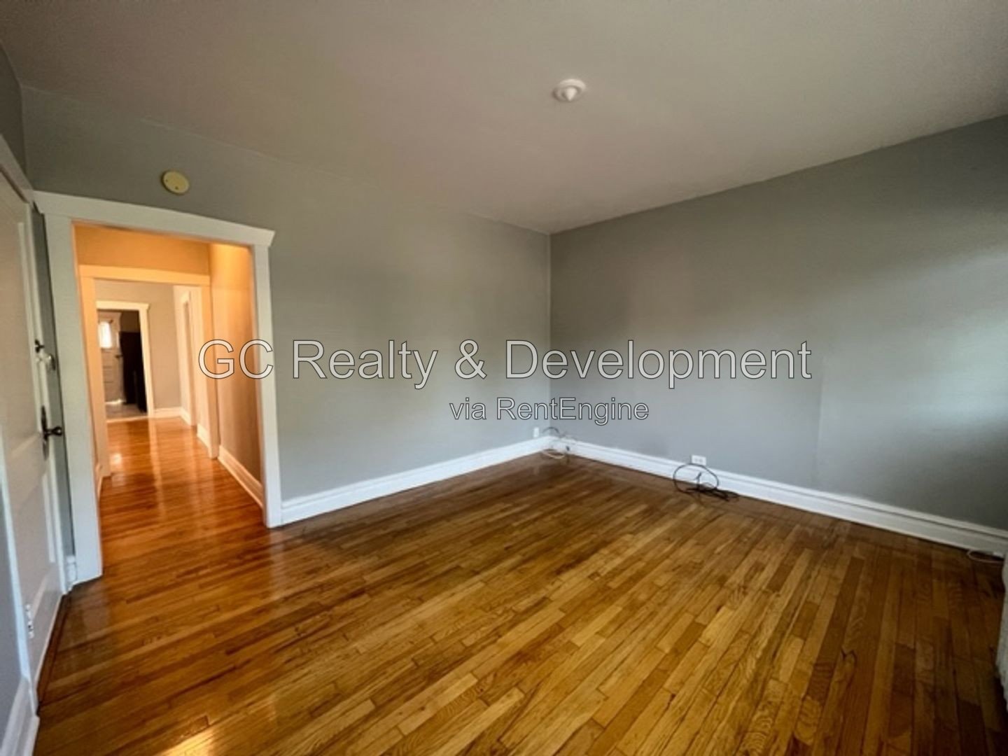 ***FOREST PARK / 2 BDRM / TENANT PAYS ELECTRIC ONLY / ONE PARKING SPACE / COIN LAUNDRY IN BUILDING*** property image
