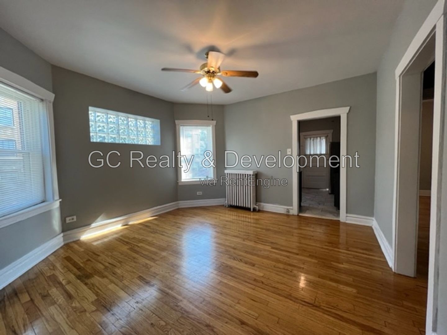 ***FOREST PARK / 2 BDRM / TENANT PAYS ELECTRIC ONLY / ONE PARKING SPACE / COIN LAUNDRY IN BUILDING*** property image