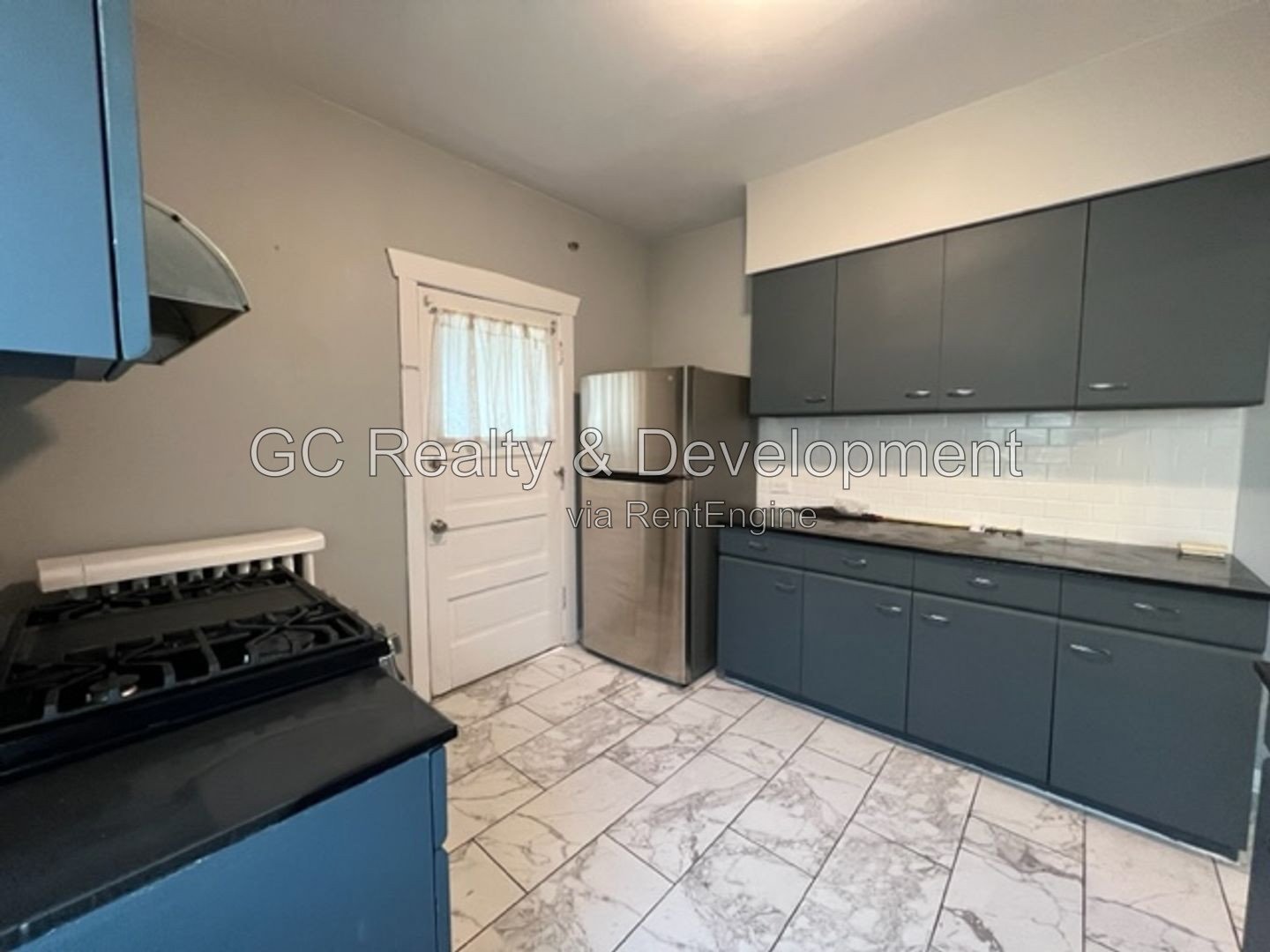 ***FOREST PARK / 2 BDRM / TENANT PAYS ELECTRIC ONLY / ONE PARKING SPACE / COIN LAUNDRY IN BUILDING*** property image