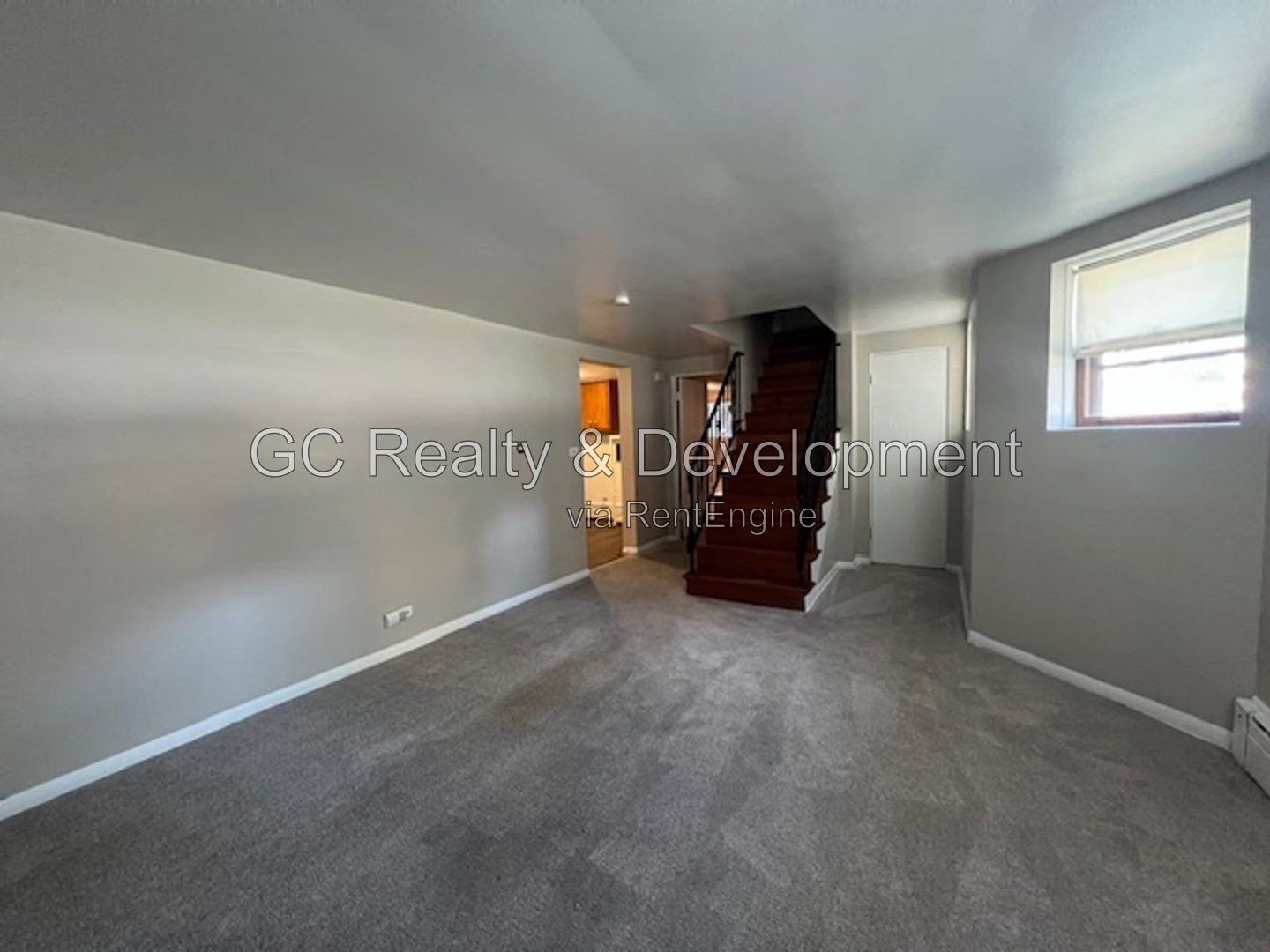 ***FOREST PARK / 1 BDRM / APPLIANCE INLC / TENANT PAYS ELECTRIC ONLY / LAUNDRY IN BUILDING*** property image
