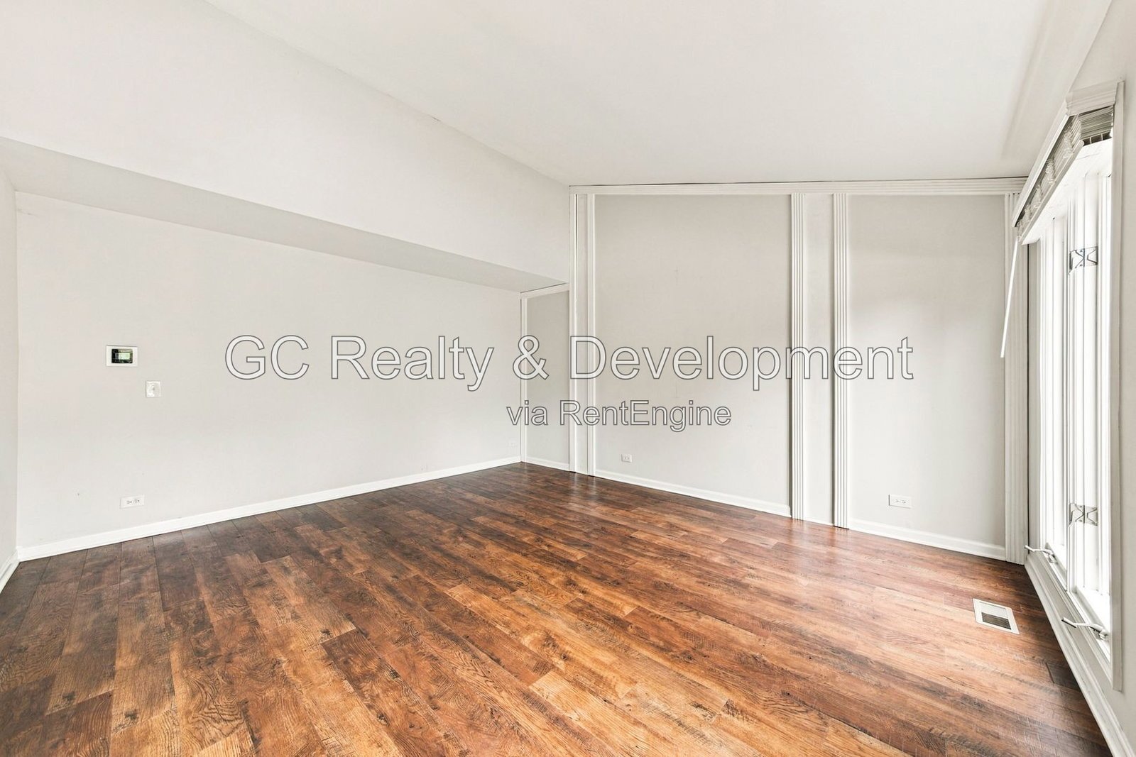 *** 10/15 MOVE-IN SPECIAL: ½ OFF 2ND MONTH’S RENT / UPDATED 4BR / FINISHED BASEMENT / LARGE YARD / 2-CAR GARAGE *** property image