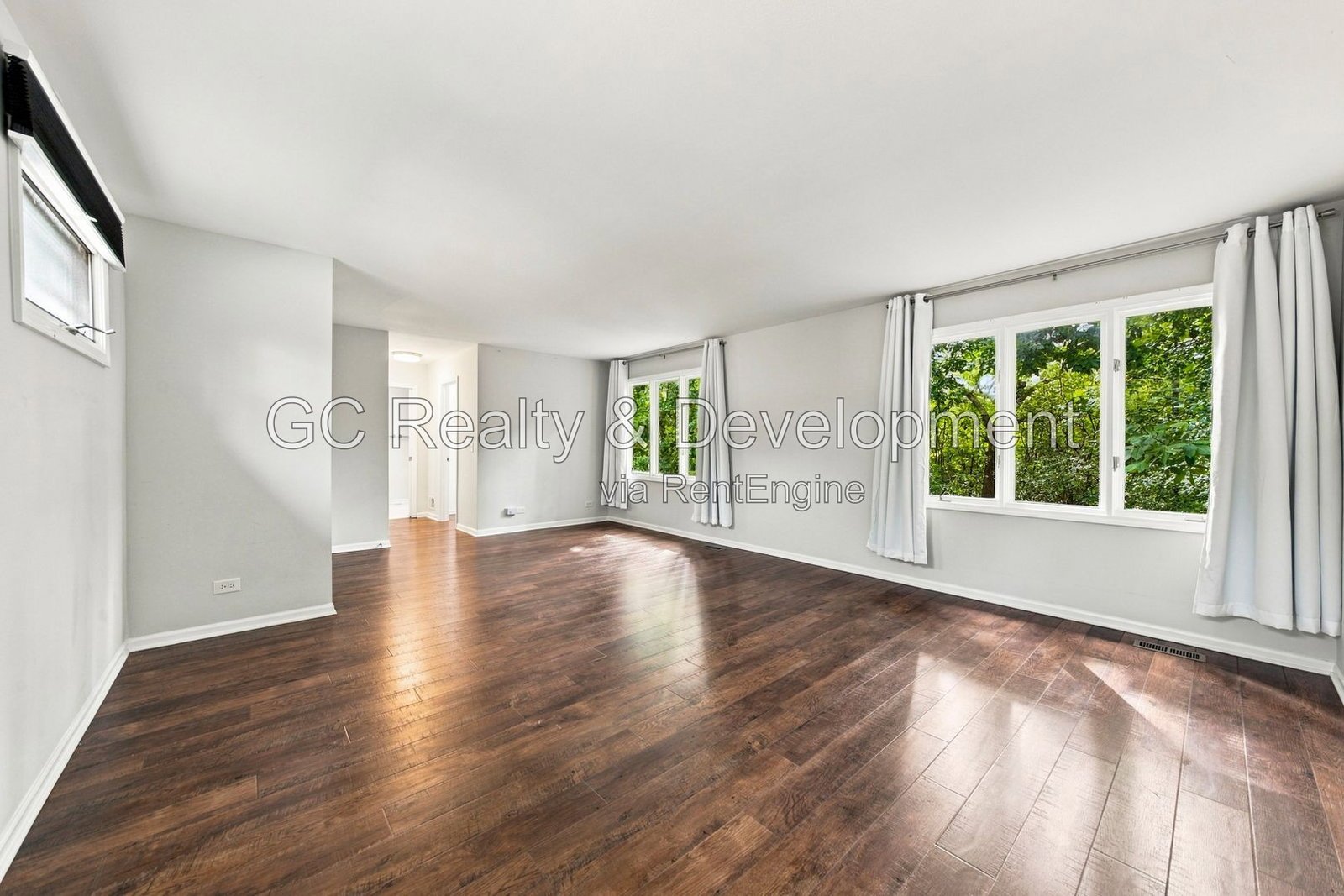 *** 10/15 MOVE-IN SPECIAL: ½ OFF 2ND MONTH’S RENT / UPDATED 4BR / FINISHED BASEMENT / LARGE YARD / 2-CAR GARAGE *** property image