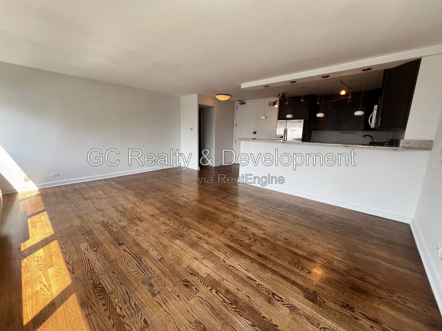 *** COMING SOON 10/15/2026 / GOLD COAST LOCATION / CITYSCAPE VIEWS / STUDIO CONDO / 24 HR DOOR PERSON / SUNDECK *** property image