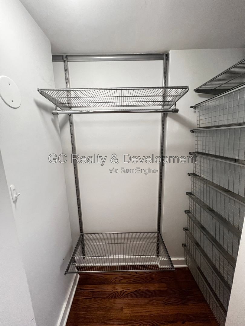 *** COMING SOON 10/15/2026 / GOLD COAST LOCATION / CITYSCAPE VIEWS / STUDIO CONDO / 24 HR DOOR PERSON / SUNDECK *** property image