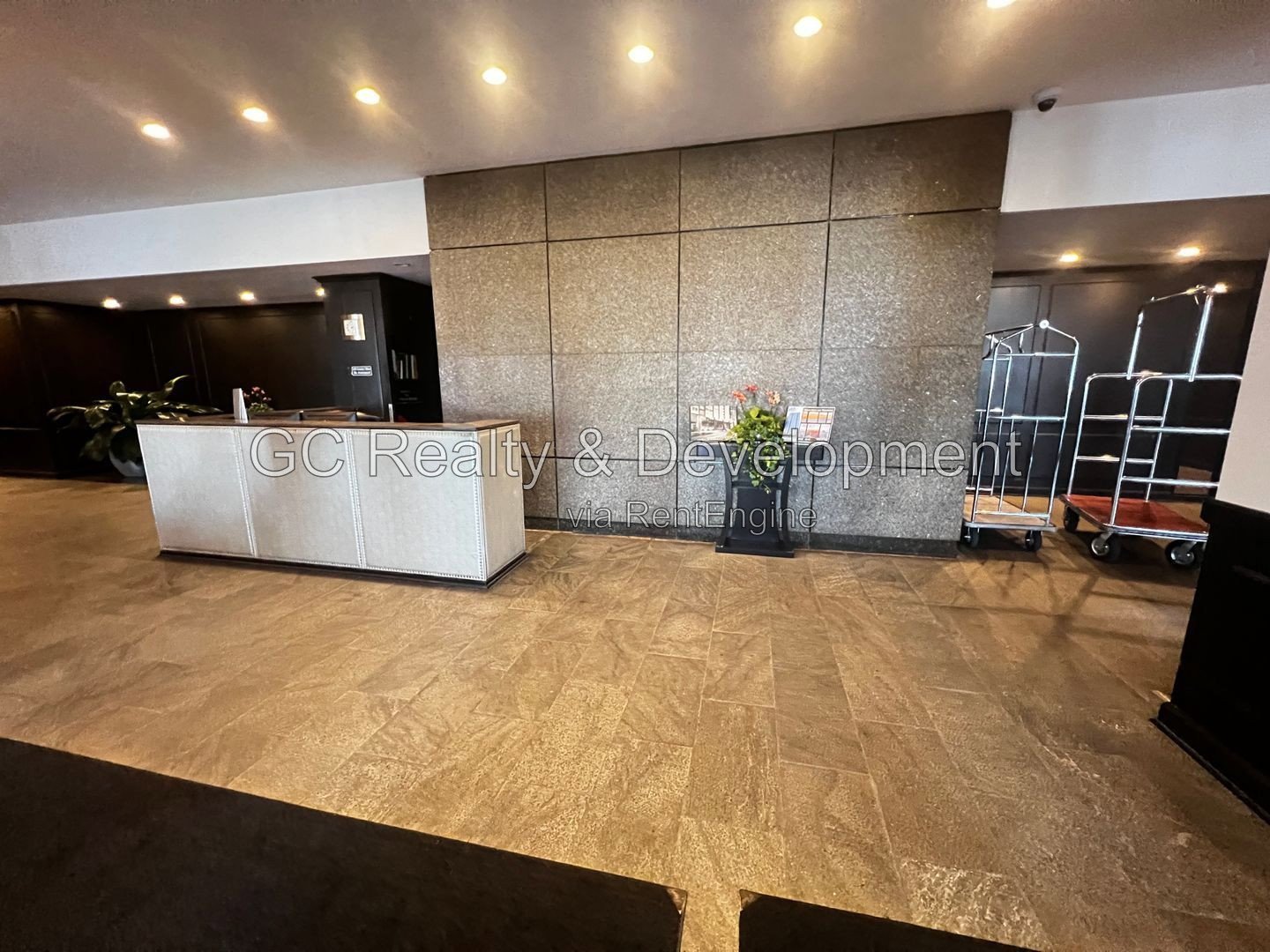 *** COMING SOON 10/15/2026 / GOLD COAST LOCATION / CITYSCAPE VIEWS / STUDIO CONDO / 24 HR DOOR PERSON / SUNDECK *** property image
