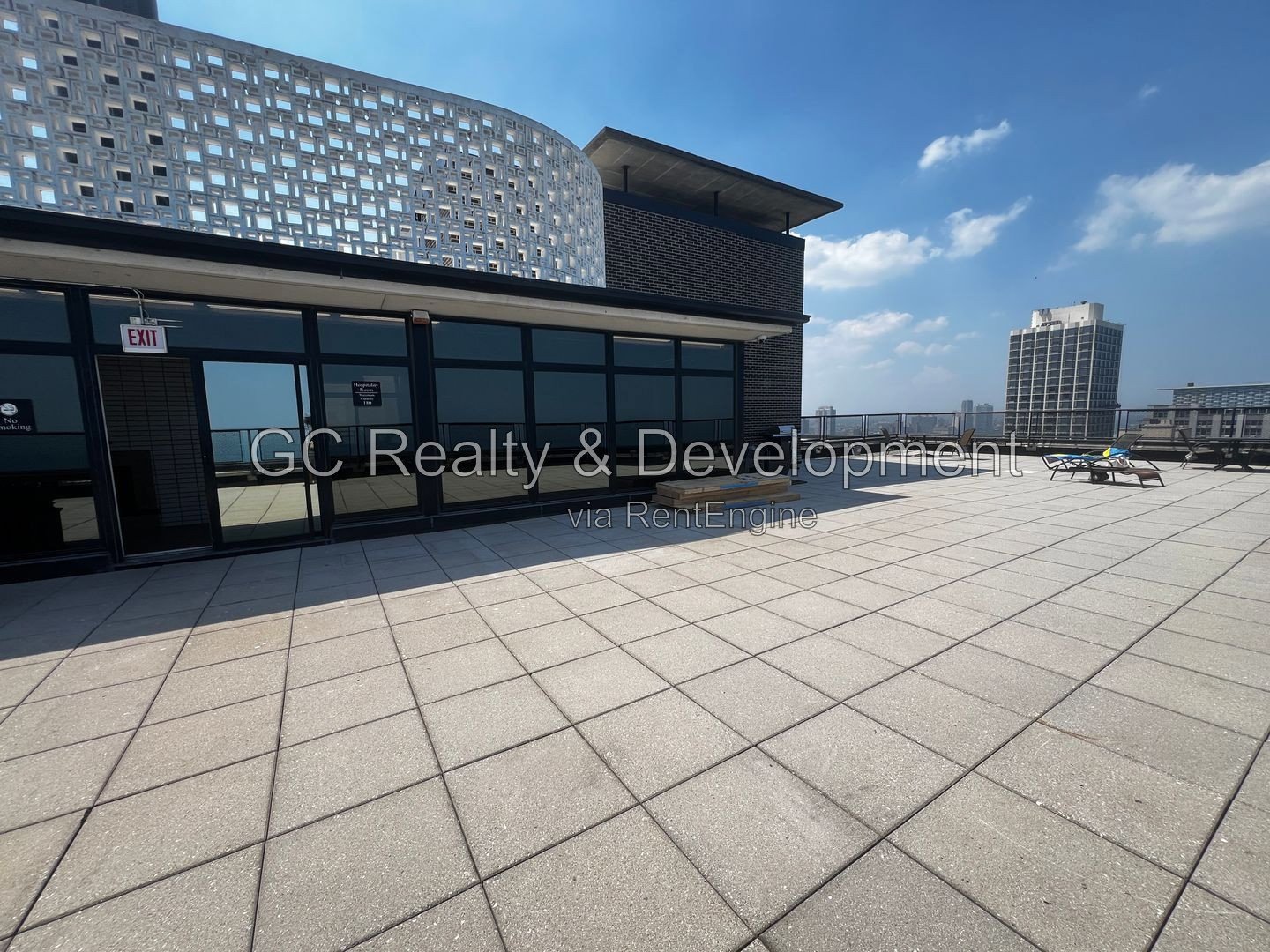 *** COMING SOON 10/15/2026 / GOLD COAST LOCATION / CITYSCAPE VIEWS / STUDIO CONDO / 24 HR DOOR PERSON / SUNDECK *** property image