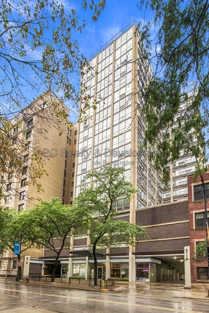*** COMING SOON 10/15/2026 / RECENTLY UPDATED STUDIO / PARKING AVAILABLE / ON-SITE LAUNDRY / PAY ELECTRIC ONLY *** property image