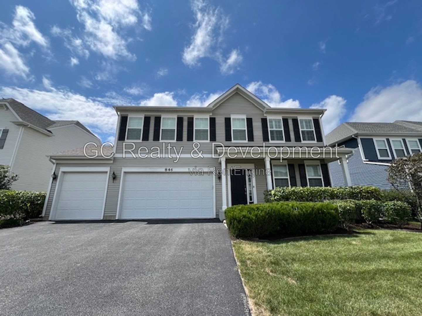 *** SOUTH ELGIN 4 BDRM -3.5 BTH / ST CHARLES SCHOOL DIST. / 3 CAR ATTACHED GARAGE *** property image
