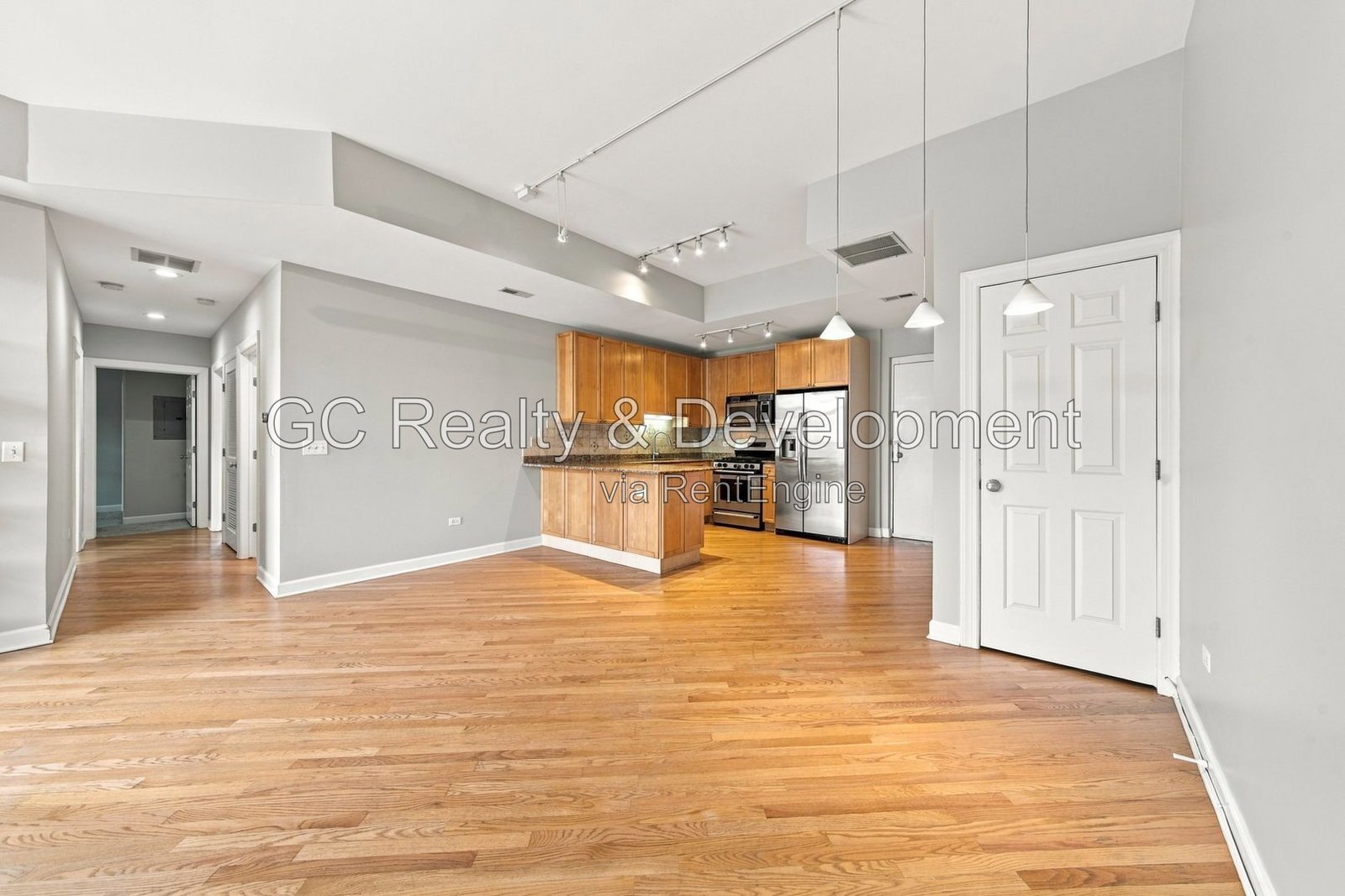 *** Spacious 3-Bedroom, 2-Bath Lincoln Park Condo with Private Rooftop Deck, Balcony & Parking *** property image