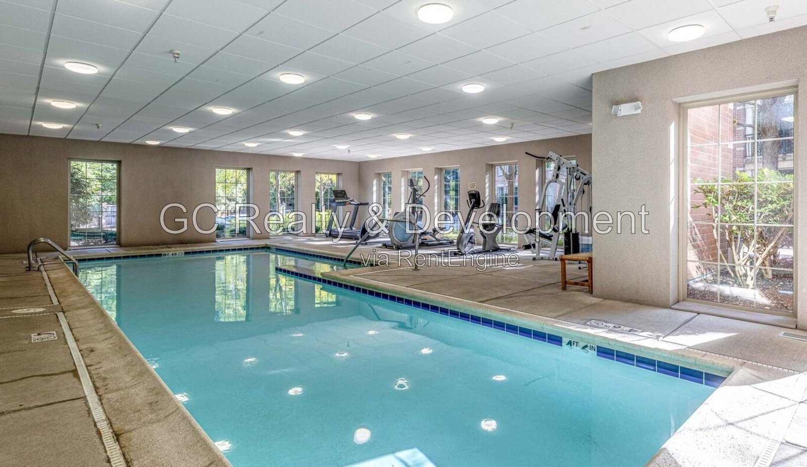 *** RECENTLY UPDATED 2BR - 2BA / CENTRAL AIR / IN-UNIT LAUNDRY / GARAGE / SUNROOM / POOL ACCESS *** property image