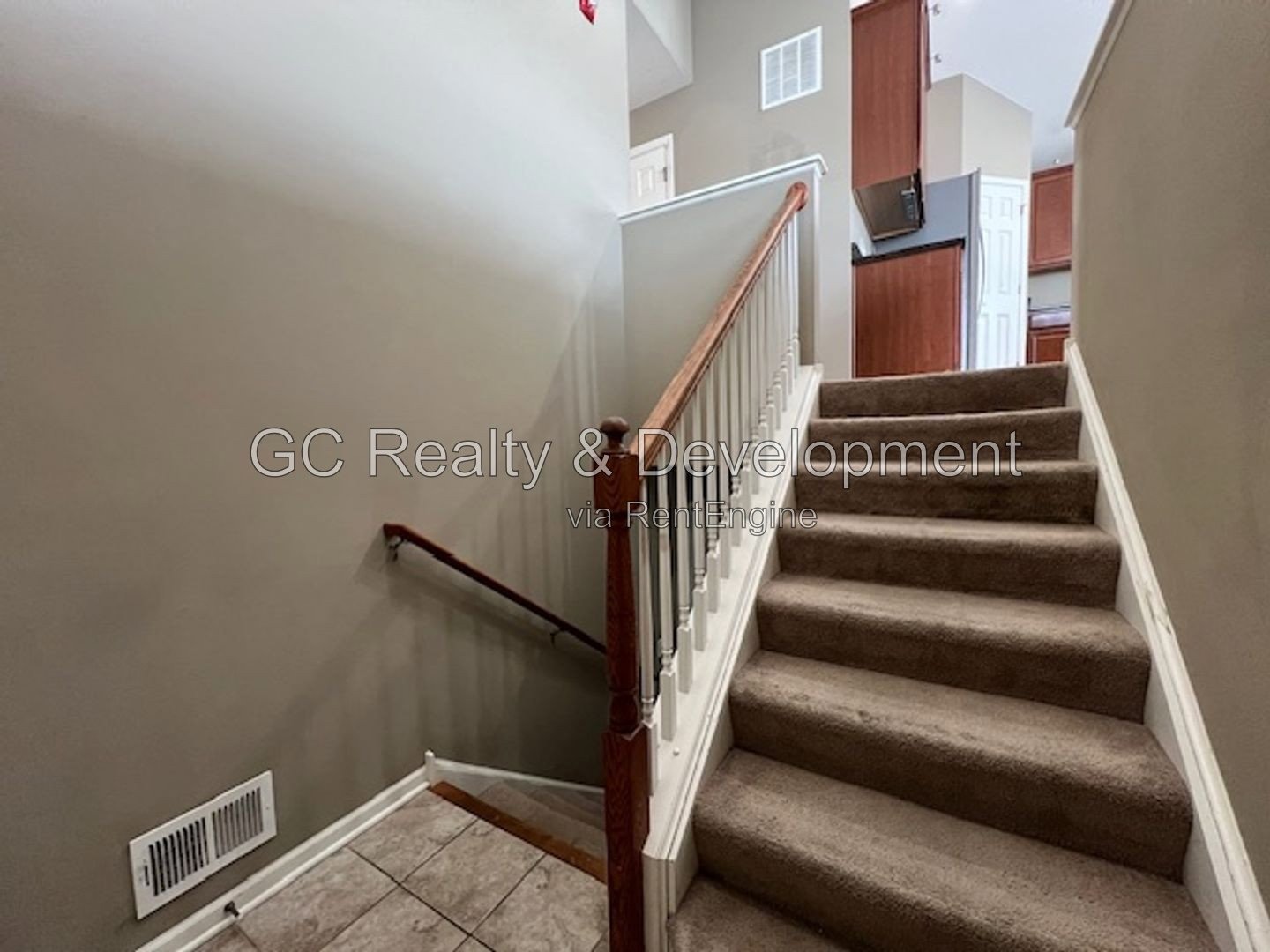 *** END UNIT TOWNHOUSE / W&D IN UNIT / PET FRIENDLY / SHOPPING NEARBY *** property image