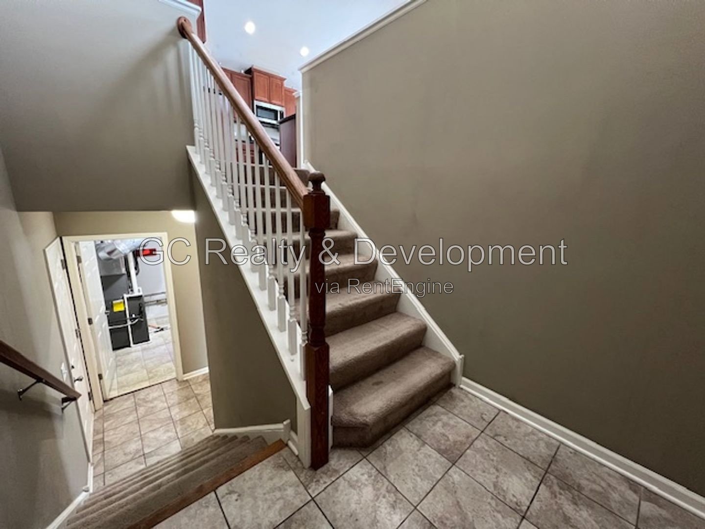 *** END UNIT TOWNHOUSE / W&D IN UNIT / PET FRIENDLY / SHOPPING NEARBY *** property image