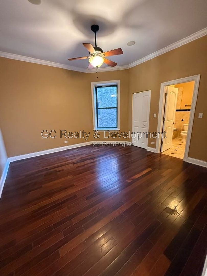 *** RECENTLY UPDATED 3BR - 2BA / IN-UNIT LAUNDRY / SS APPLIANCES / PARKING INCLUDED *** property image