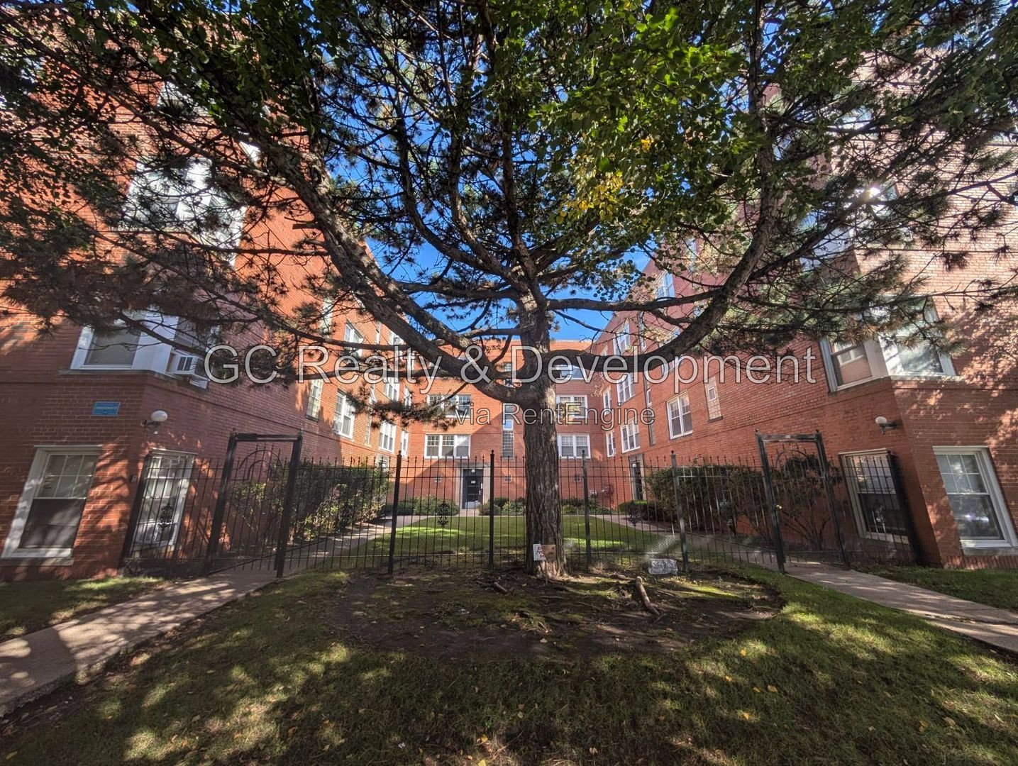 *** AVAIL 11/15/2026 / 2 BDRM / ONLY PAY ELECTRIC / PET FRIENDLY / PARKING INCL / COMMON AREA LAUNDRY *** property image