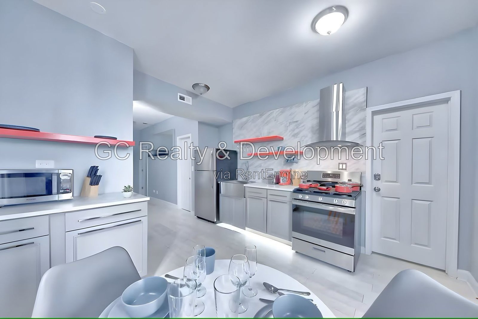 *** 1 MONTH FREE / 2 BDRM - 2 BTH /TOP FLOOR UNIT / FREE LAUNDRY ON SITE / WIFI INCLUDED *** property image