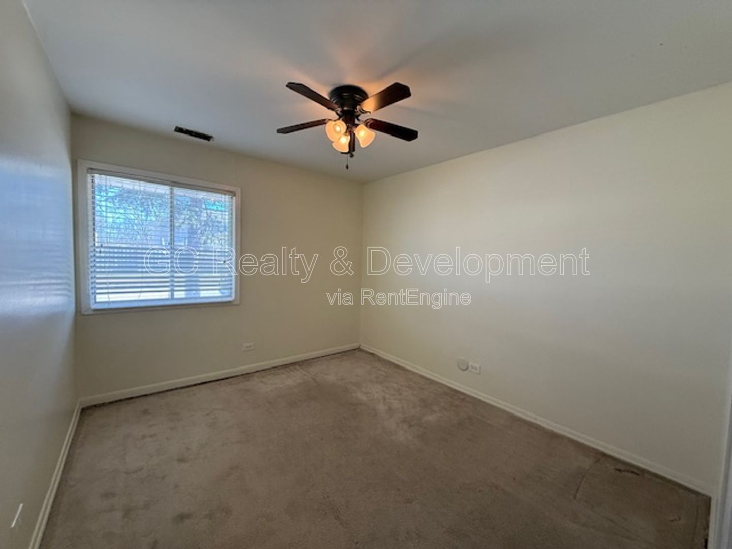 *** COMING SOON 11/01/26! / 2 BDRM / ATTACHED GARAGE / IN UNIT LAUNDRY / SCHOOL DISTRICT 108 *** property image