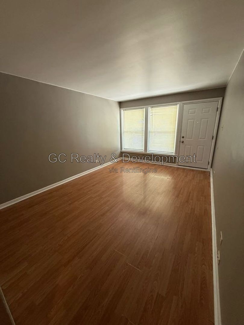 *** 2BR - 1BA / KITCHEN APPL INCL / ONLY PAY GAS & ELECTRIC *** property image