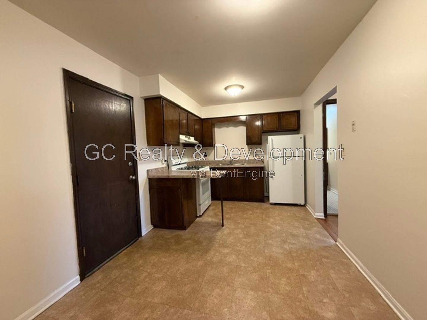 *** 2 BDRM / ONLY PAY ELECTRIC / COMMON AREA LAUNDRY / 2 PARKING INCL *** property image